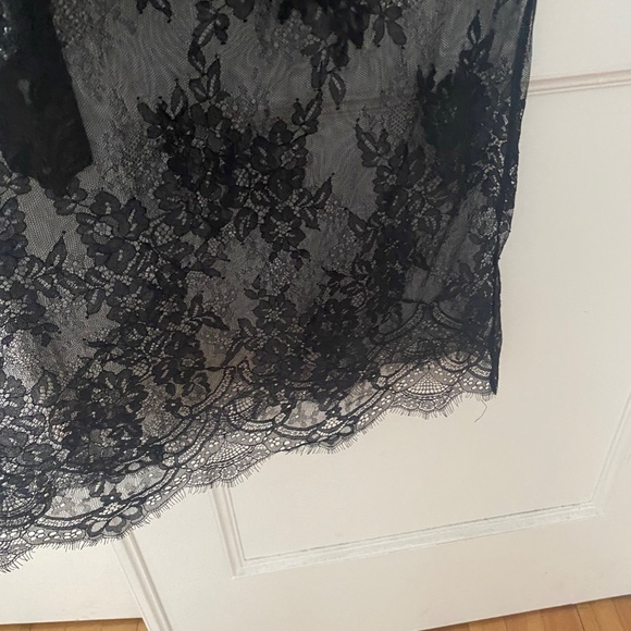 Fore / Vici black satin lace midi dress in M - Picture 4 of 4